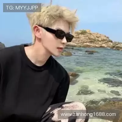 裘炼楠